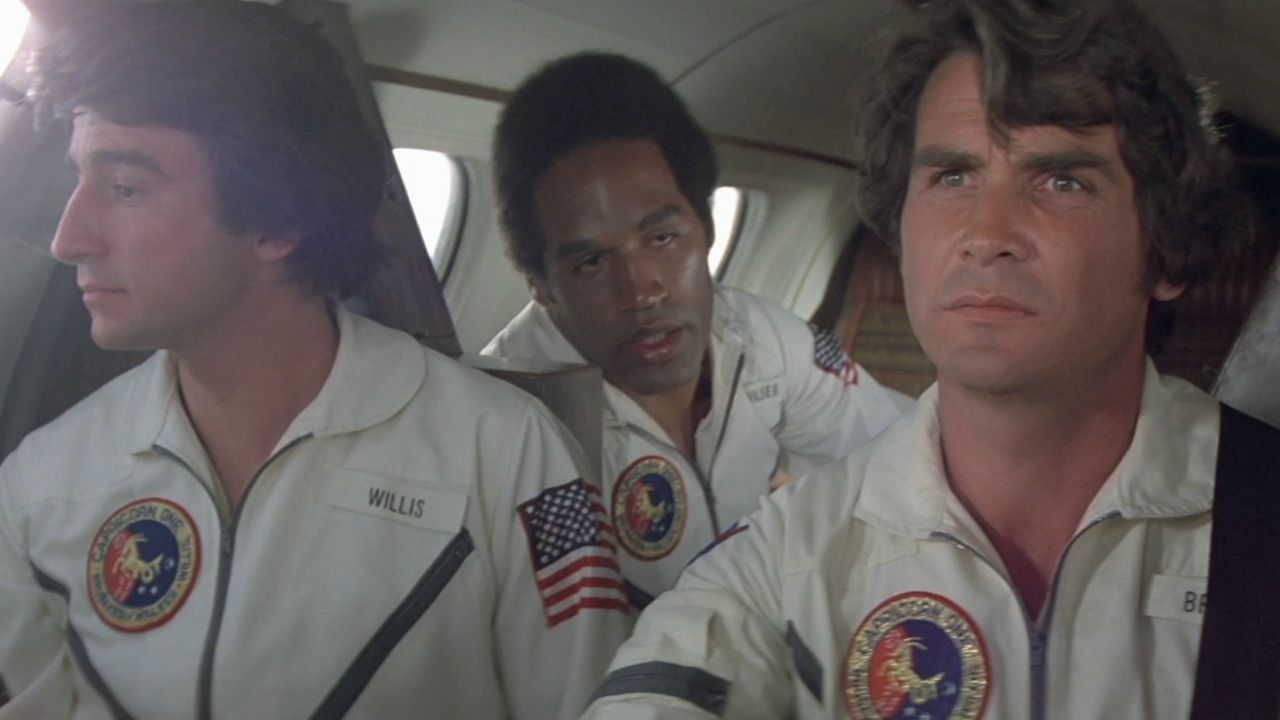 Capricorn One: il film con Elliott Gould e James Brolin Stasera in tv su Focus