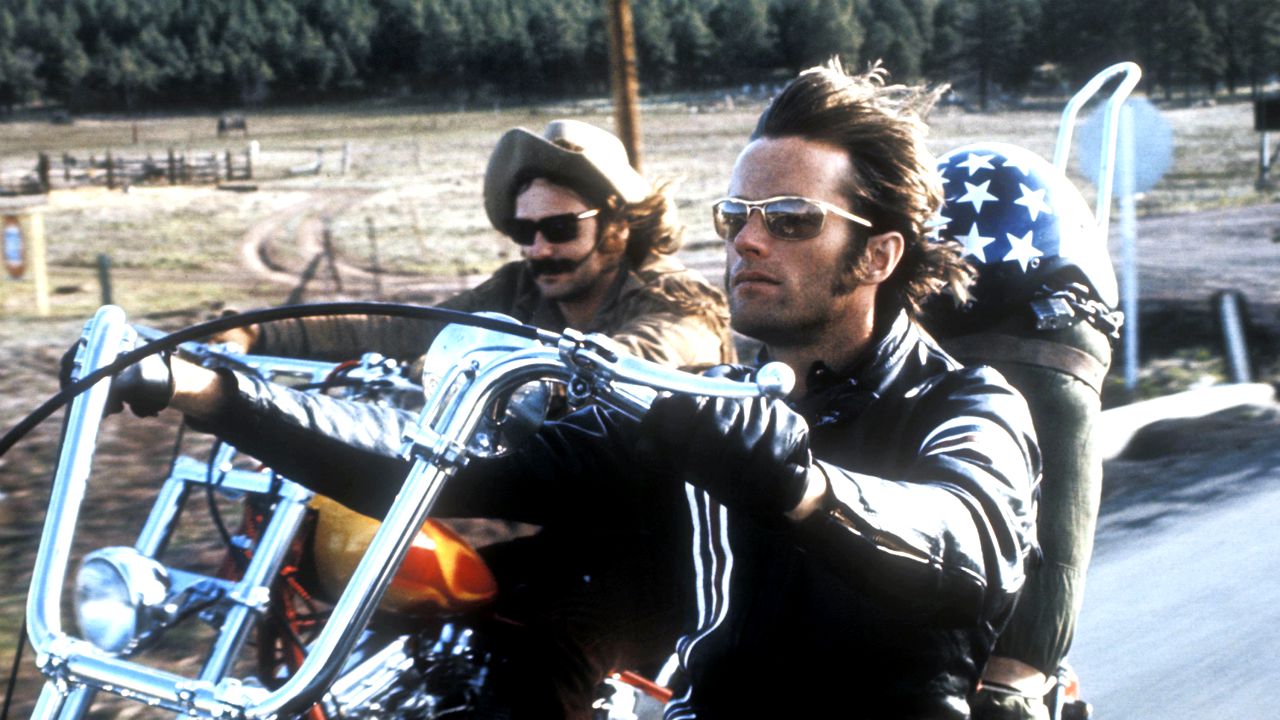 Ricordando Peter Fonda: Easy Rider e gli altri suoi film in streaming