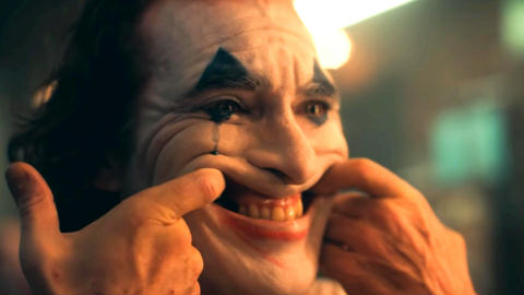 Joker: ecco il nuovo trailer italiano del film con Joaquin Phoenix!