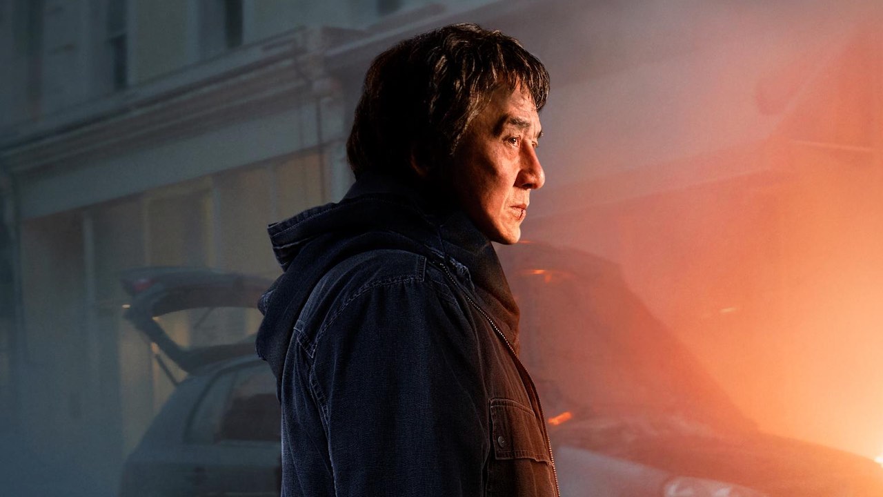 The Foreigner: il film d'azione con Jackie Chan e Pierce Brosnan Stasera su Italia 1