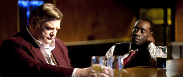 Un poliziotto da happy hour - la recensione del film