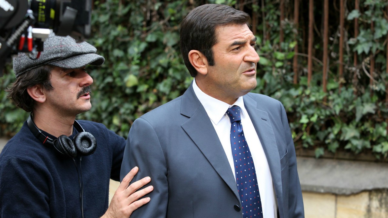 Appena un minuto: Max Giusti e Francesco Mandelli presentano una commedia all'indietro nel tempo
