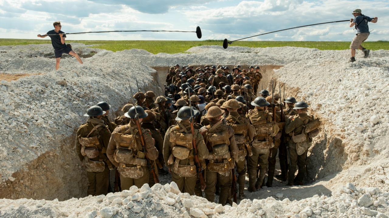 1917: Sam Mendes ci porta dietro le quinte del suo atteso film di guerra