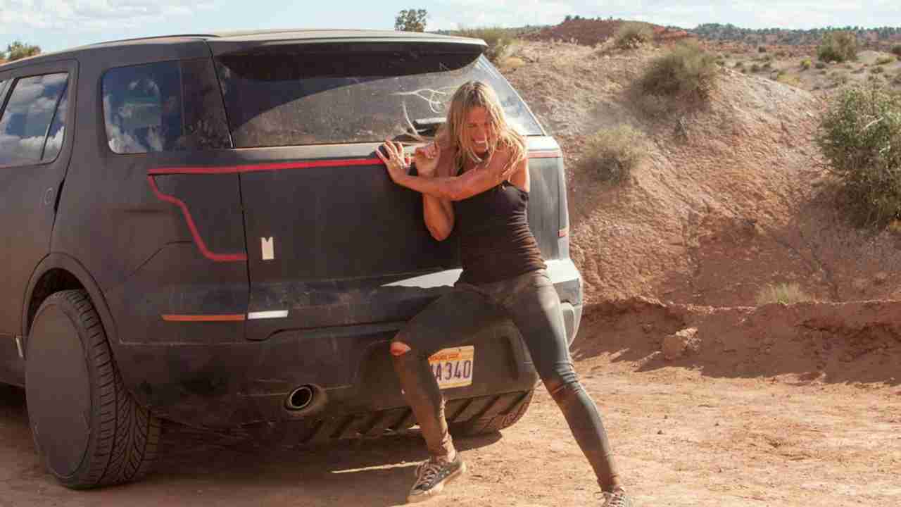 Monolith: stasera su Cielo un thriller ansiogeno tra cinema e fumetto