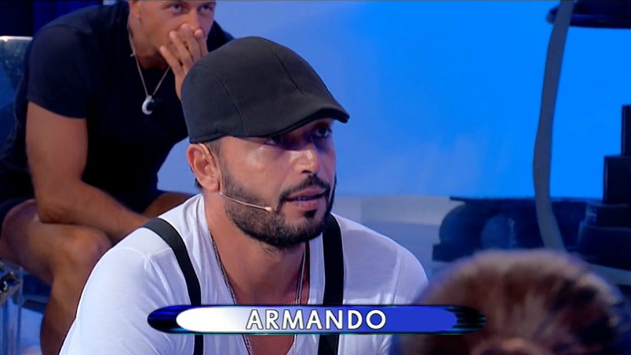 Uomini e Donne, Armando Incarnato: "Ida Platano? E' una donna finta, Riccardo Guarnieri un uomo ridicolo"