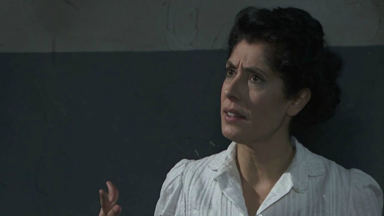 Una Vita Anticipazioni 19 ottobre 2019: Il nuovo romanzo di Leonor distrugge la famiglia Hidalgo