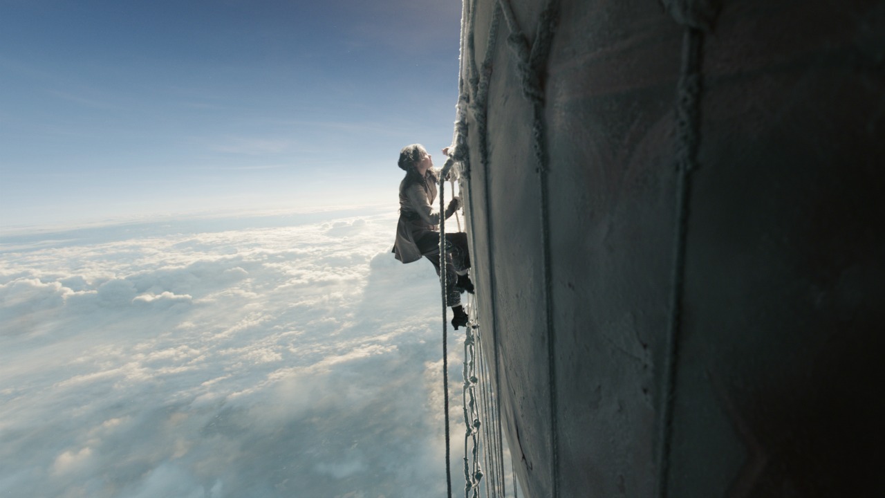 The Aeronauts: recensione del thriller nei cieli con Felicity Jones ed Eddie Redmayne presentato alla Festa di Roma