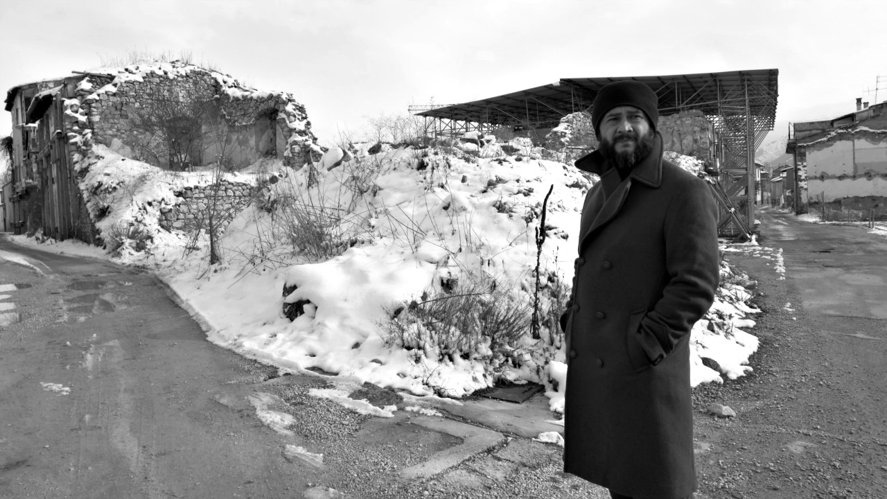Il terremoto di Vanja: recensione del docufilm di Vinicio Marchioni fra Cechov, il teatro e i terremotati