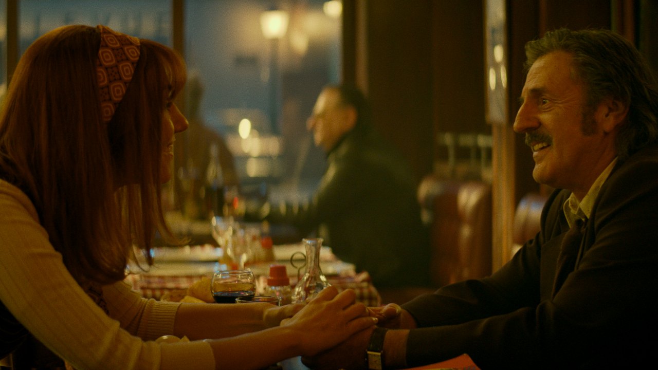 La Belle Époque: in esclusiva una poetica scena a ritmo di tango dal film con Daniel Auteuil