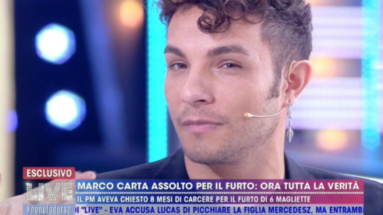Marco Carta a Live-Non è la d'Urso: "Non potevo dirlo prima per rispetto delle indagini ma..."