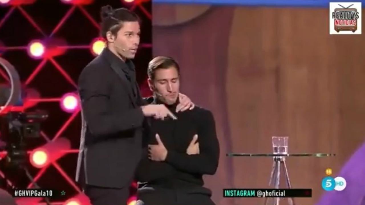 GF Vip spagnolo, caos in diretta: Gianmarco Onestini piange e Luca litiga con il conduttore, video