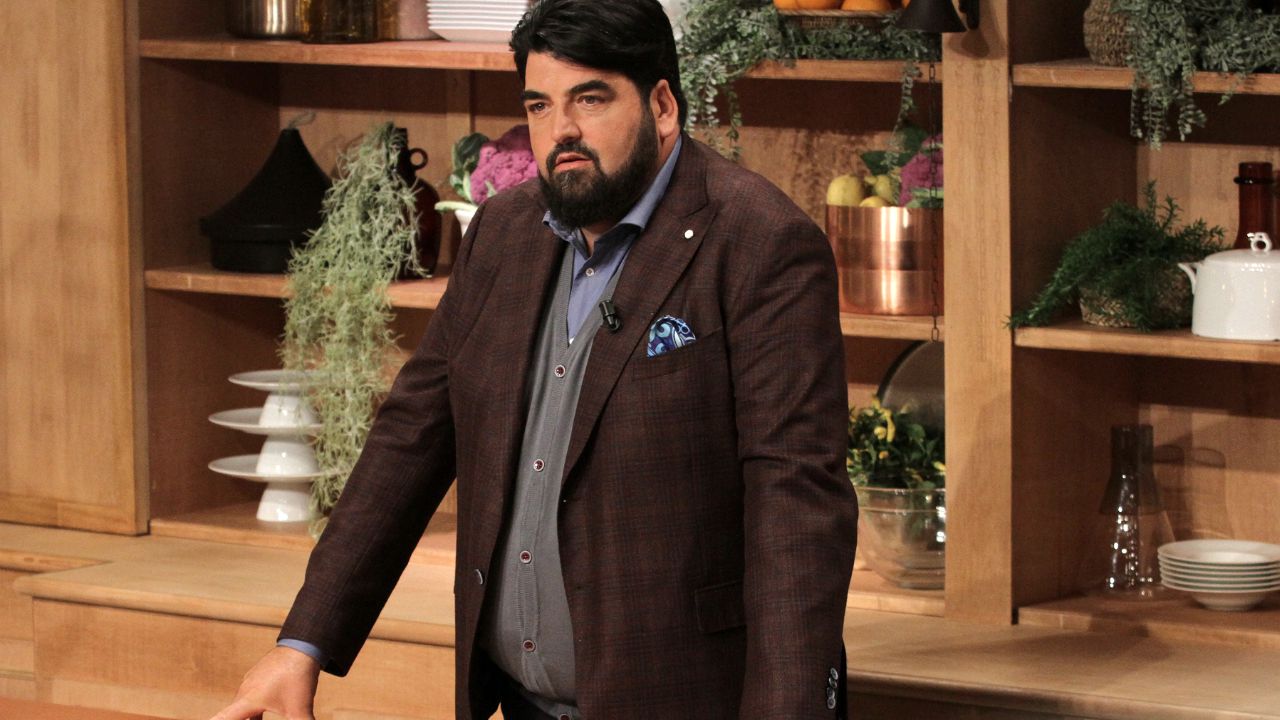 Antonino Chef Academy: il nuovo talent culinario di Antonino Cannavacciuolo da stasera su Sky Uno