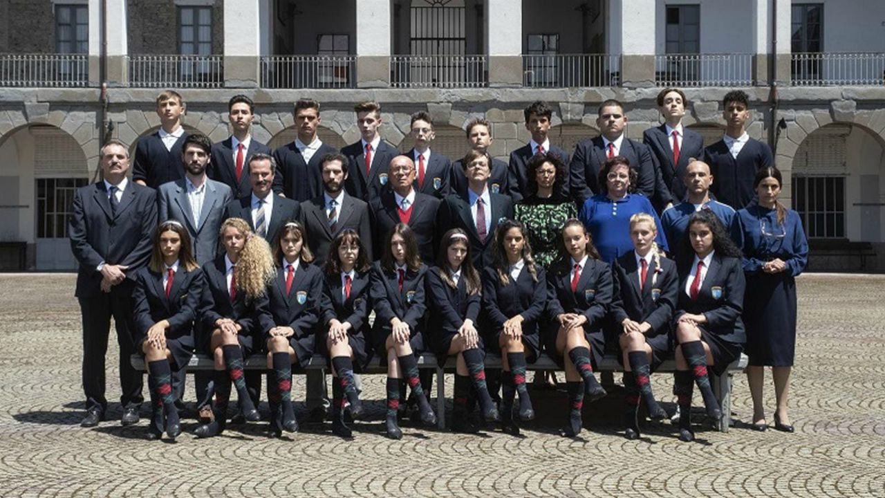 Il Collegio 4 Anticipazioni: un'alunna rischia l'espulsione nella quarta puntata di stasera su Rai 2