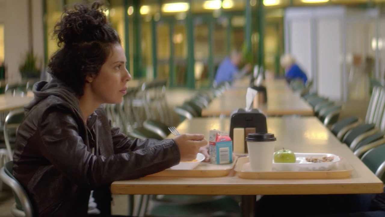 Ms. White Light, la ragazza che aiutava a morire in un concorso del TFF37 che parla spagnolo