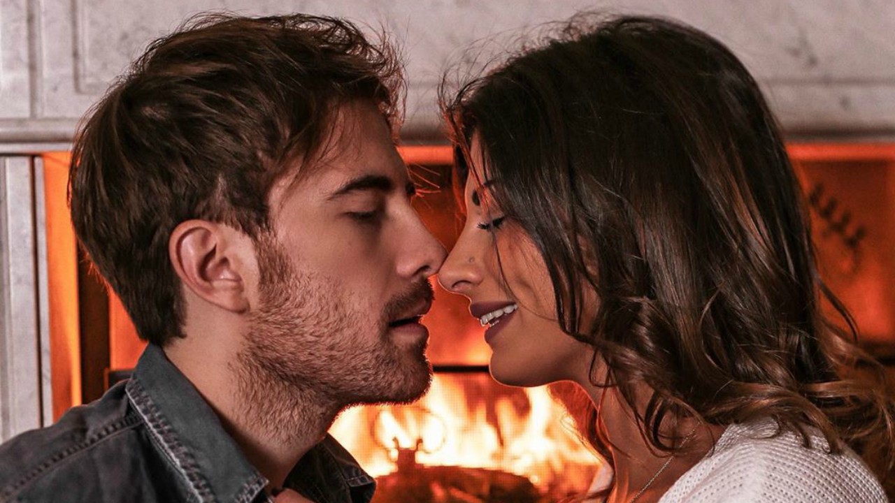 Uomini e Donne, la dichiarazione d'amore di Giulia Cavaglià a Francesco Sole: "Ti amo"