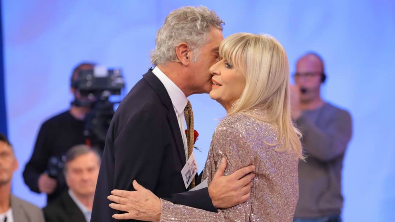 Uomini e Donne in onda oggi il trono over: la segnalazione su Juan Luis, Gemma in lacrime