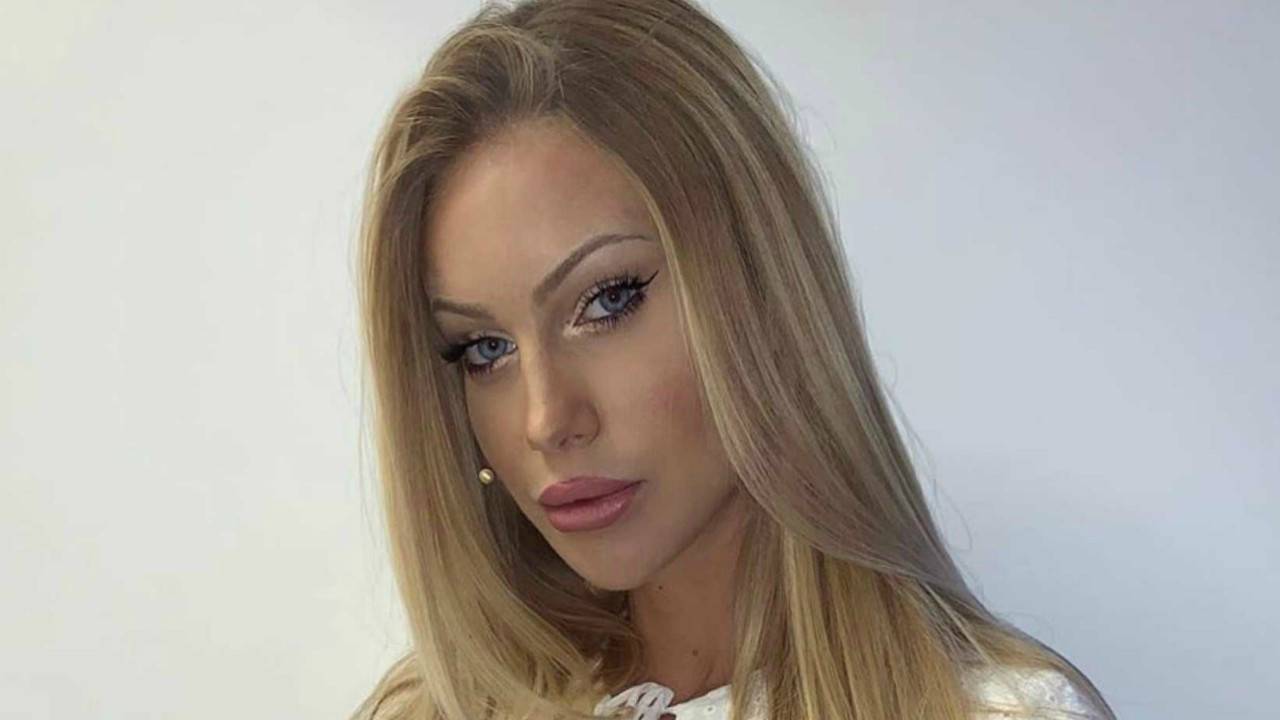 Taylor Mega risponde a Chiara Biasi: "Mi alzerei dal letto per 80 mila euro. Bella cifra, ma non ci compri la dignità"