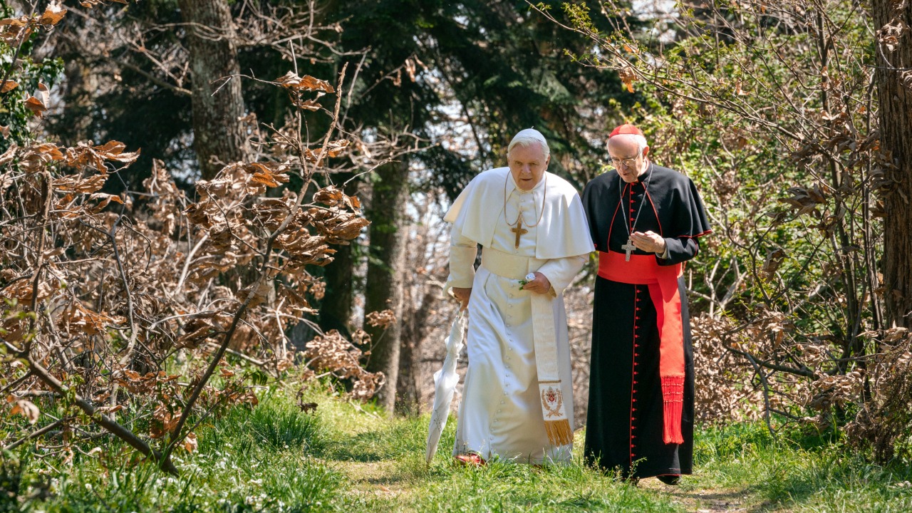I due Papi: la recensione del film di Fernando Meirelles sul rapporto fra Francesco e Benedetto XVI