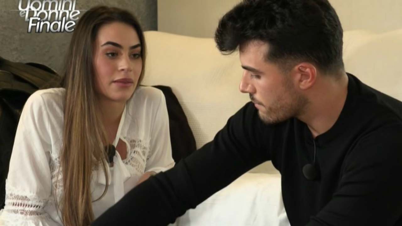 Uomini e Donne, Veronica raggiunge Alessandro Zarino a Napoli, il video
