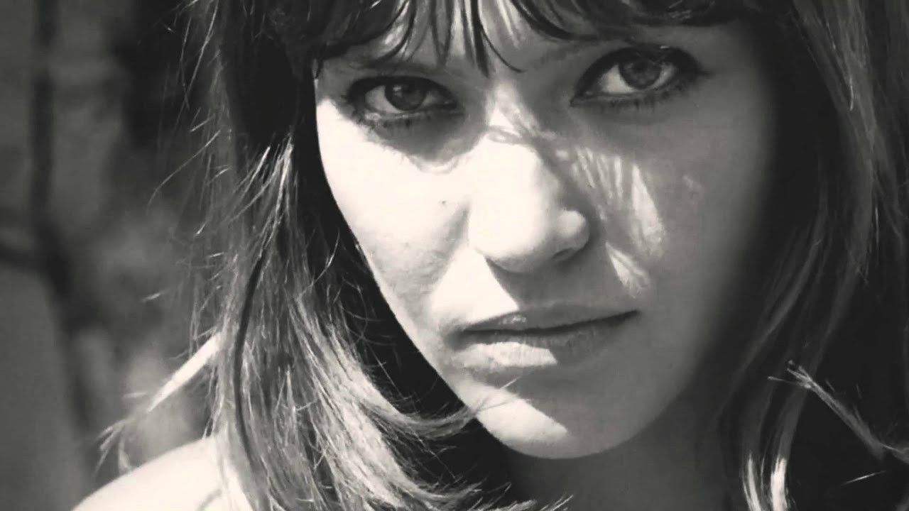 Anna Karina: è morta l'attrice simbolo della Nouvelle Vague, musa di Jean-Luc Godard