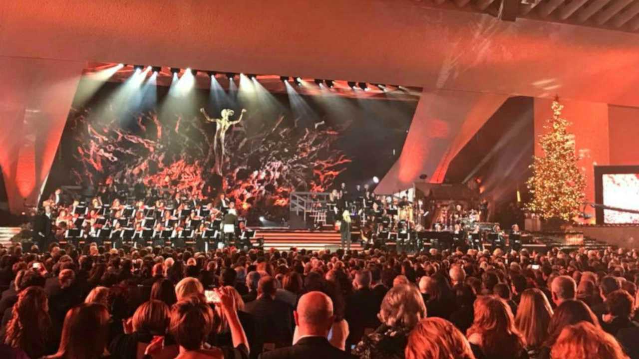 Immagini Concerto Di Natale.Concerto Di Natale 2019 In Vaticano Gli Ospiti Della Puntata Di Beneficenza Su Canale 5