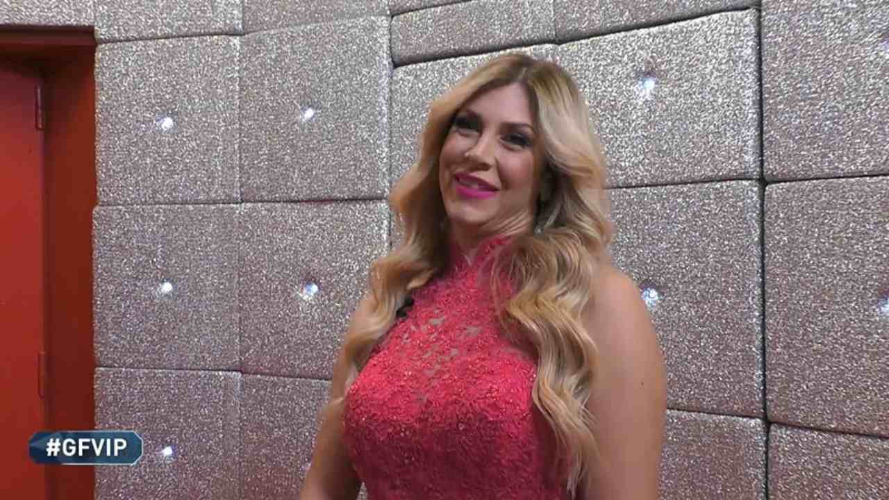 Grande Fratello Vip, Paola Caruso dopo la puntata: "Barbara Alberti e Pupo, due dementi"