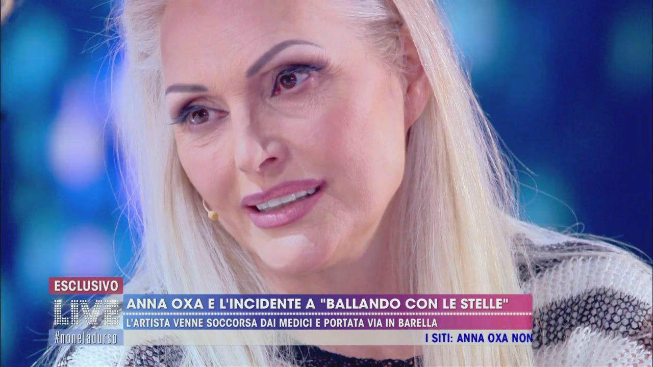 Live - Non è la d'Urso, Anna Oxa accusa la Rai: "Ero finita nella blacklist"