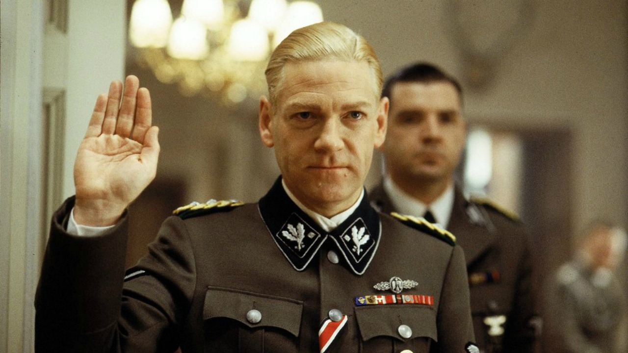 Conspiracy: la recensione del dramma con Kenneth Branagh sull'incontro che diede il via alla Shoah