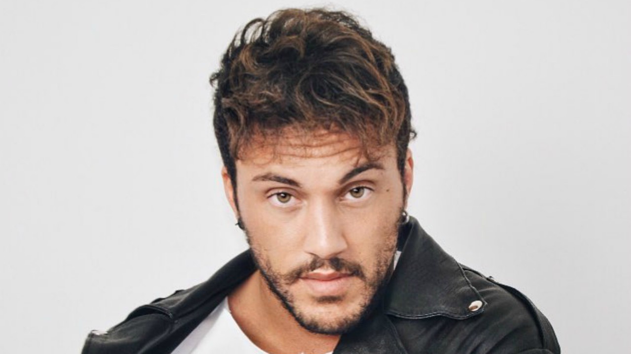 Uomini e Donne, Giulio Raselli: "Amo Giulia. Giovanna avrebbe dovuto rispettare i miei sentimenti"
