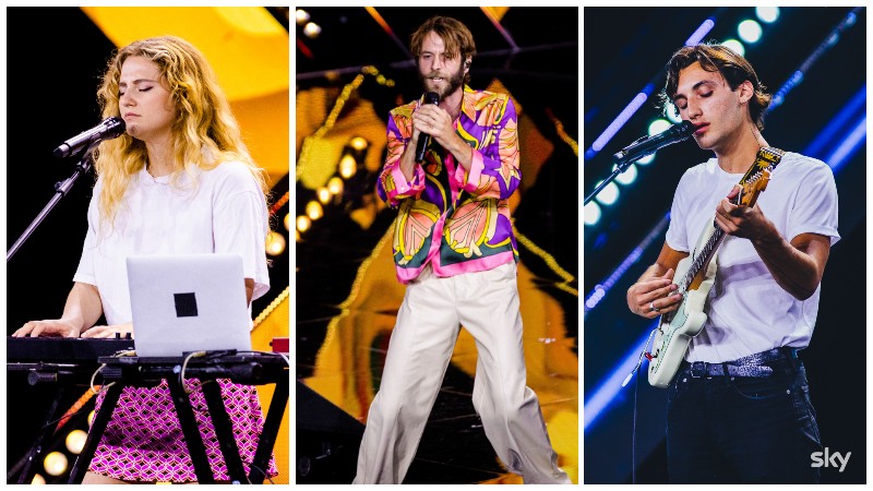 X Factor 2022: i giudici con i loro concorrenti presentano i Live Show