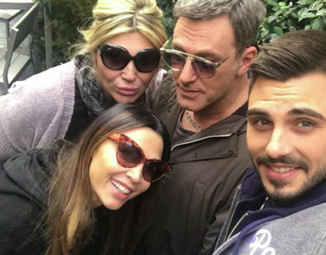Isola dei Famosi, Francesca Cipriani, attacco di panico sull'elicottero: Isola dei Famosi, Francesca Cipriani, attacco di panico sull'elicottero: