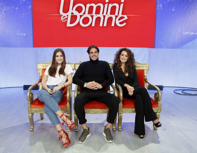 Tutte Le Troniste Di Uomini E Donne
