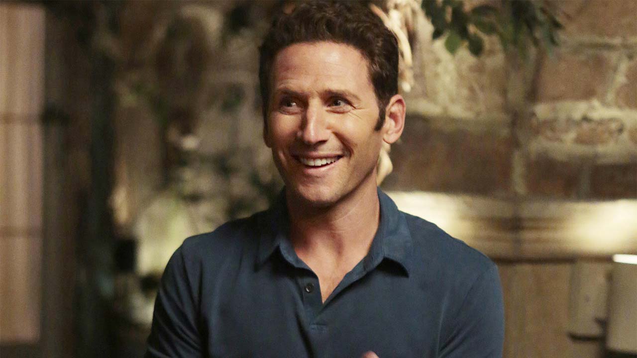 Mark Feuerstein raggiunge Michael Chiklis nel crime drama Coyote