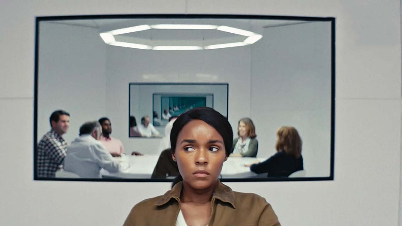 Homecoming: La stagione 2 della serie Amazon si mostra nelle prime foto