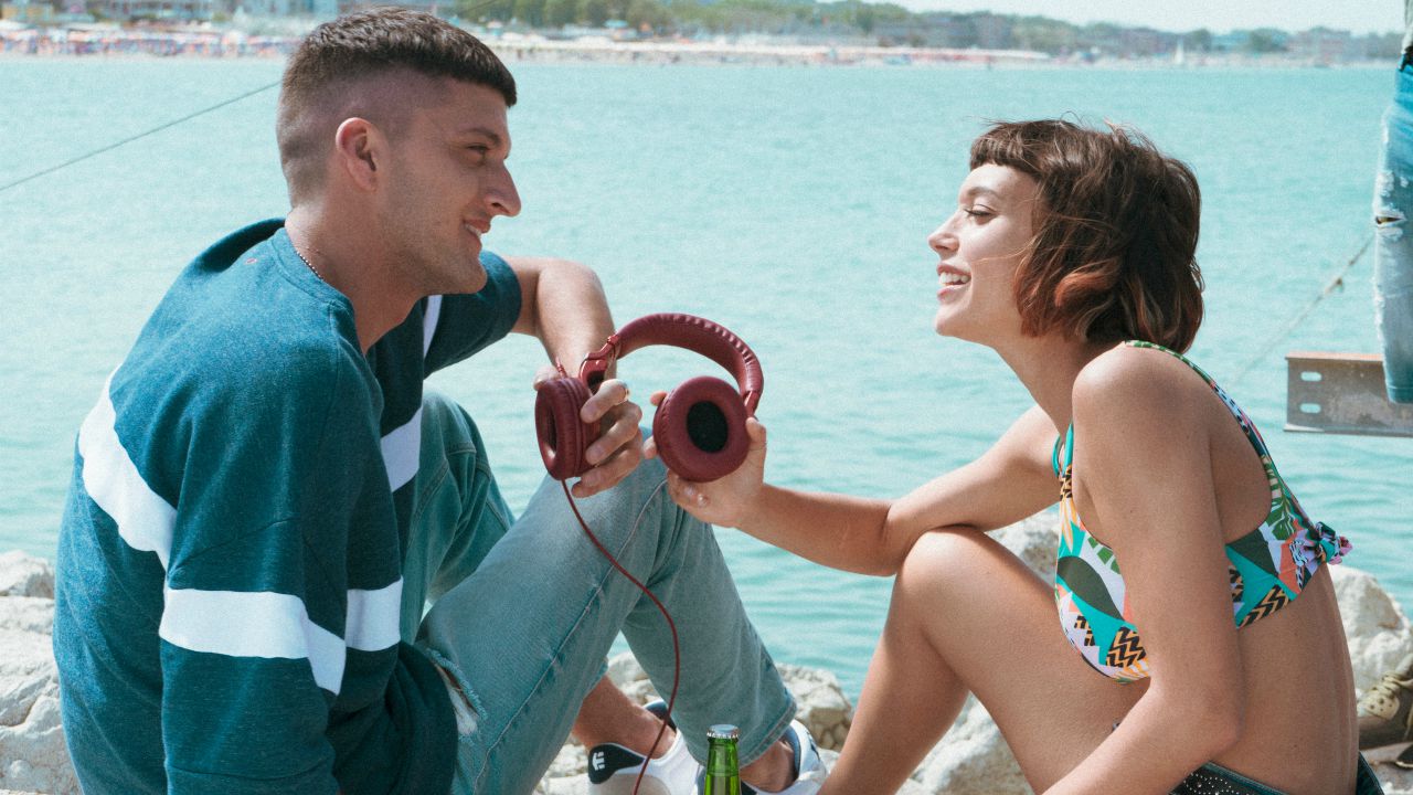 Summertime: La playlist ufficiale della serie Netflix è su Spotify