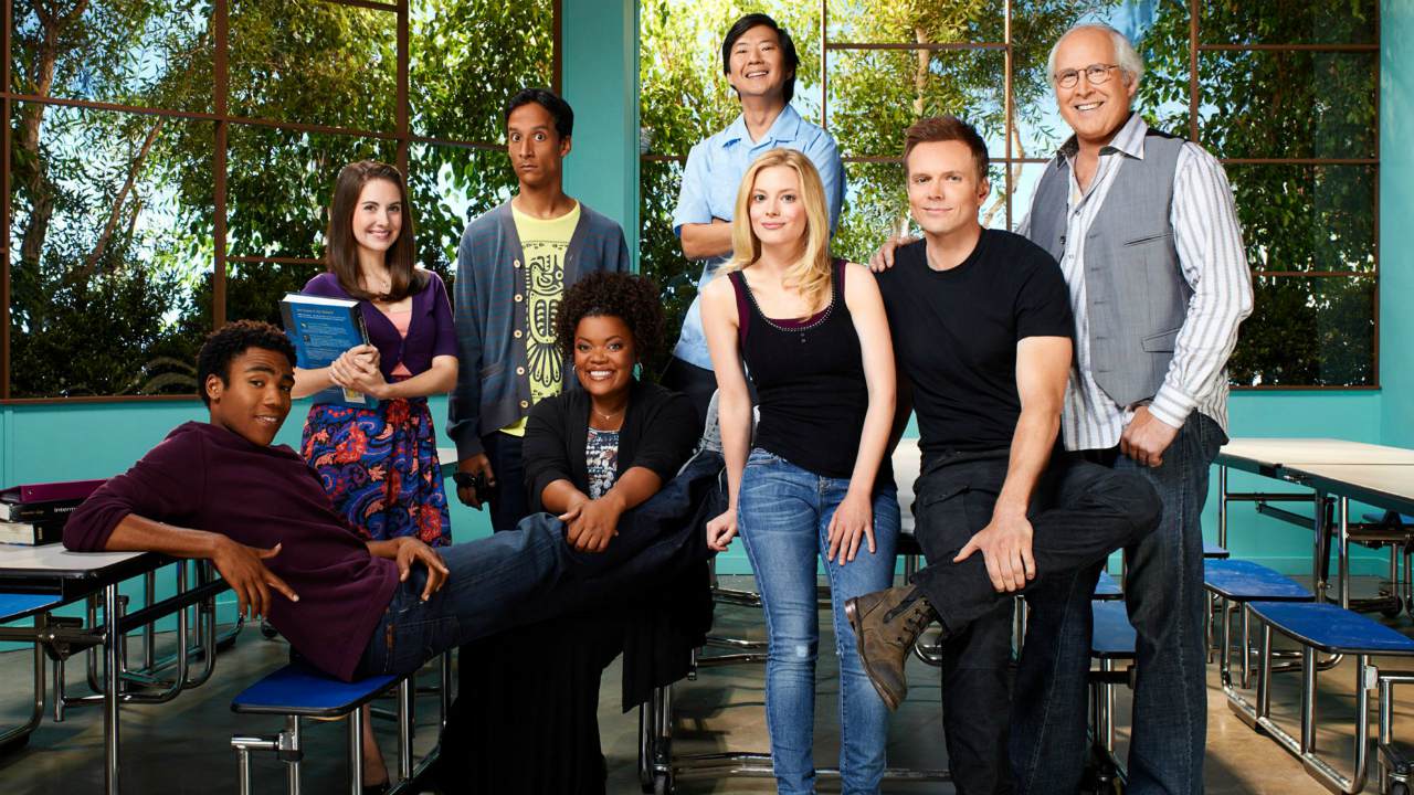 Community: Il cast si riunisce a distanza e risponde alle domande dei fan per beneficenza