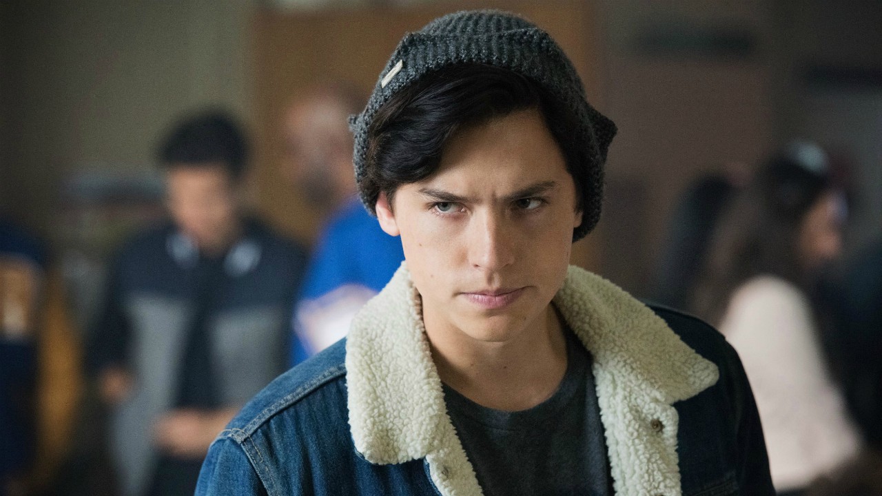 Cole Sprouse arrestato durante le proteste negli Stati Uniti: Ecco cosa è successo all'attore di Riverdale