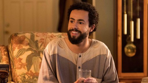 Hulu rinnova Ramy per una terza stagione