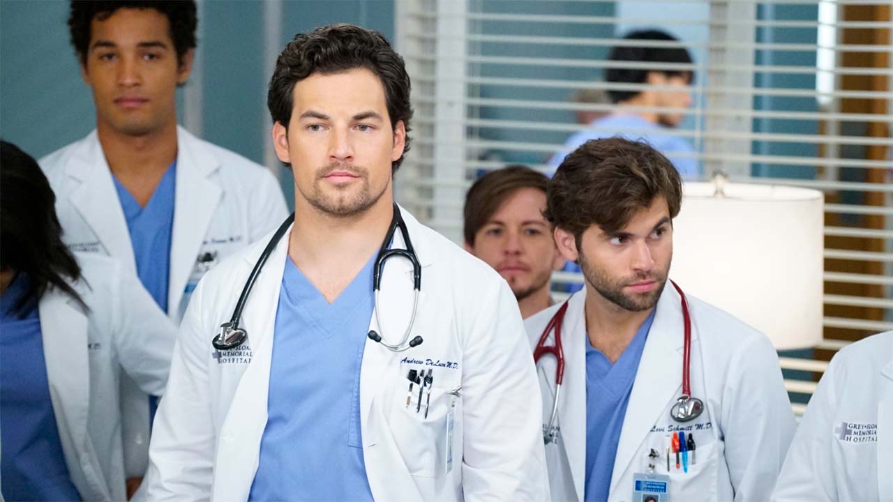 Grey's Anatomy e Coronavirus: Nuovi dettagli sulla stagione 17 da Giacomo Gianniotti