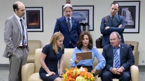 Veep: Julia Louis-Dreyfus annuncia una reunion del cast per supportare la candidatura di Joe Biden