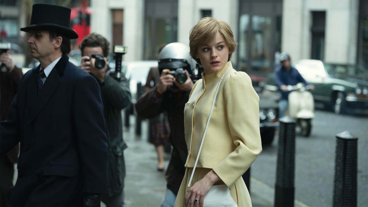 The Crown 4: Le nuove foto mostrano Diana e Margaret Thatcher