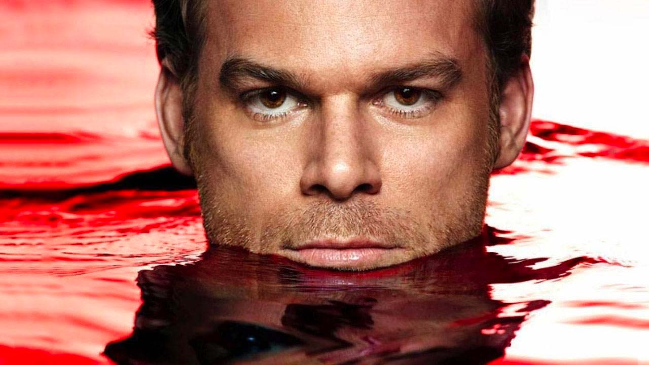 Dexter torna in tv con 10 nuovi episodi: Il revival ordinato a Showtime!