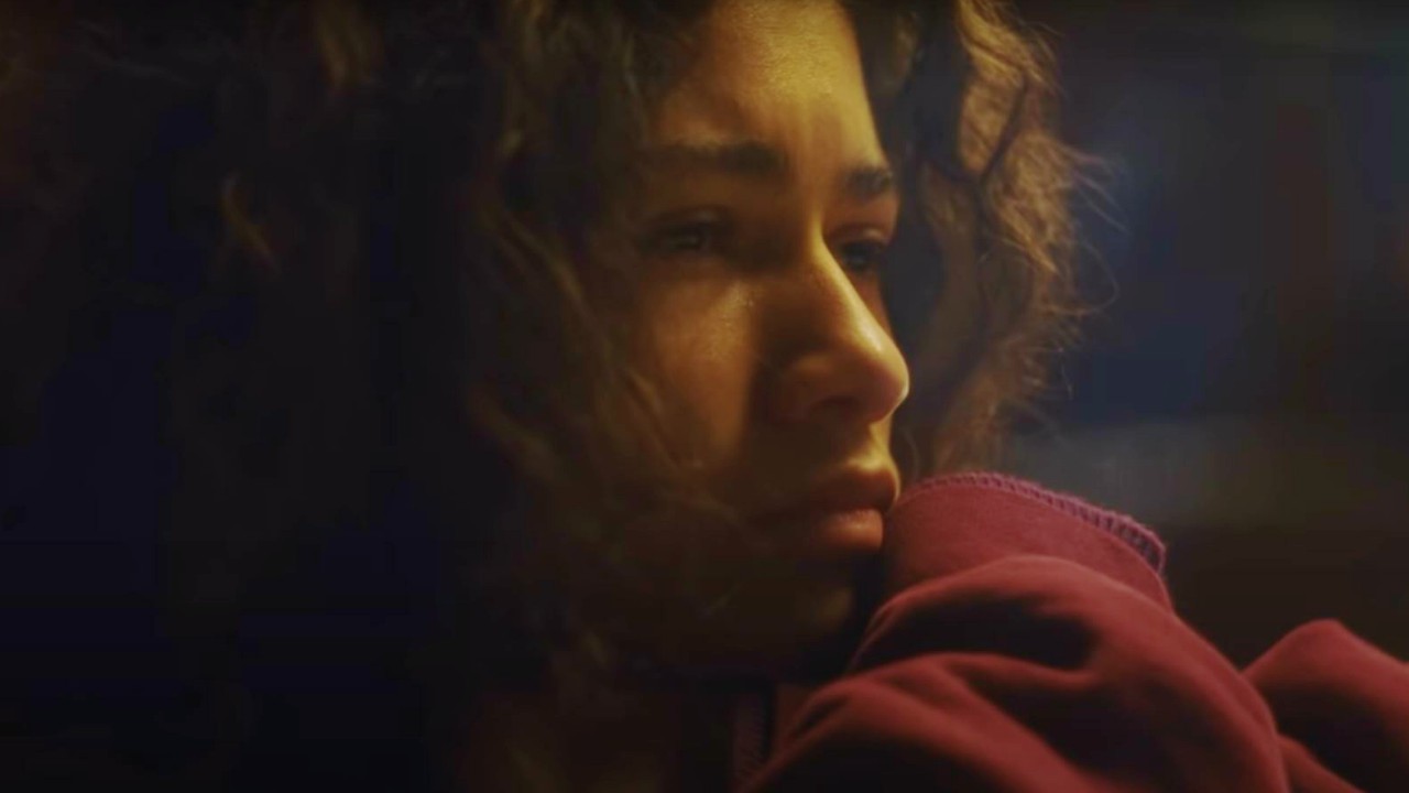 Euphoria: Rue sconsolata e senza Jules nel trailer dello speciale natalizio
