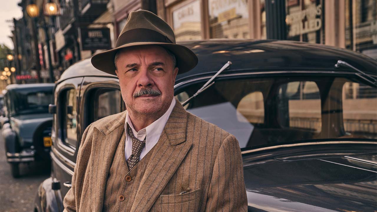 Nathan Lane in The Gilded Age e Only Murders in the Building