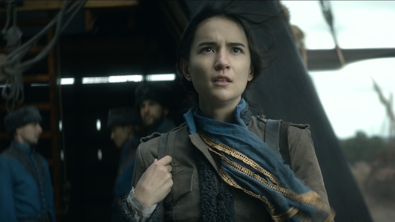 Tenebre e Ossa: Netflix svela le prime foto e la data della nuova serie fantasy