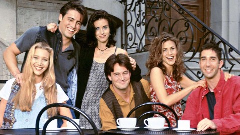 Perché siamo ancora pazzi di Friends 25 anni dopo? Ce lo spiega Matthew Perry