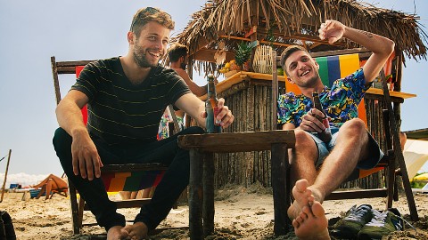 Summertime 2, recensione: Nostalgia di un'estate pre-Covid