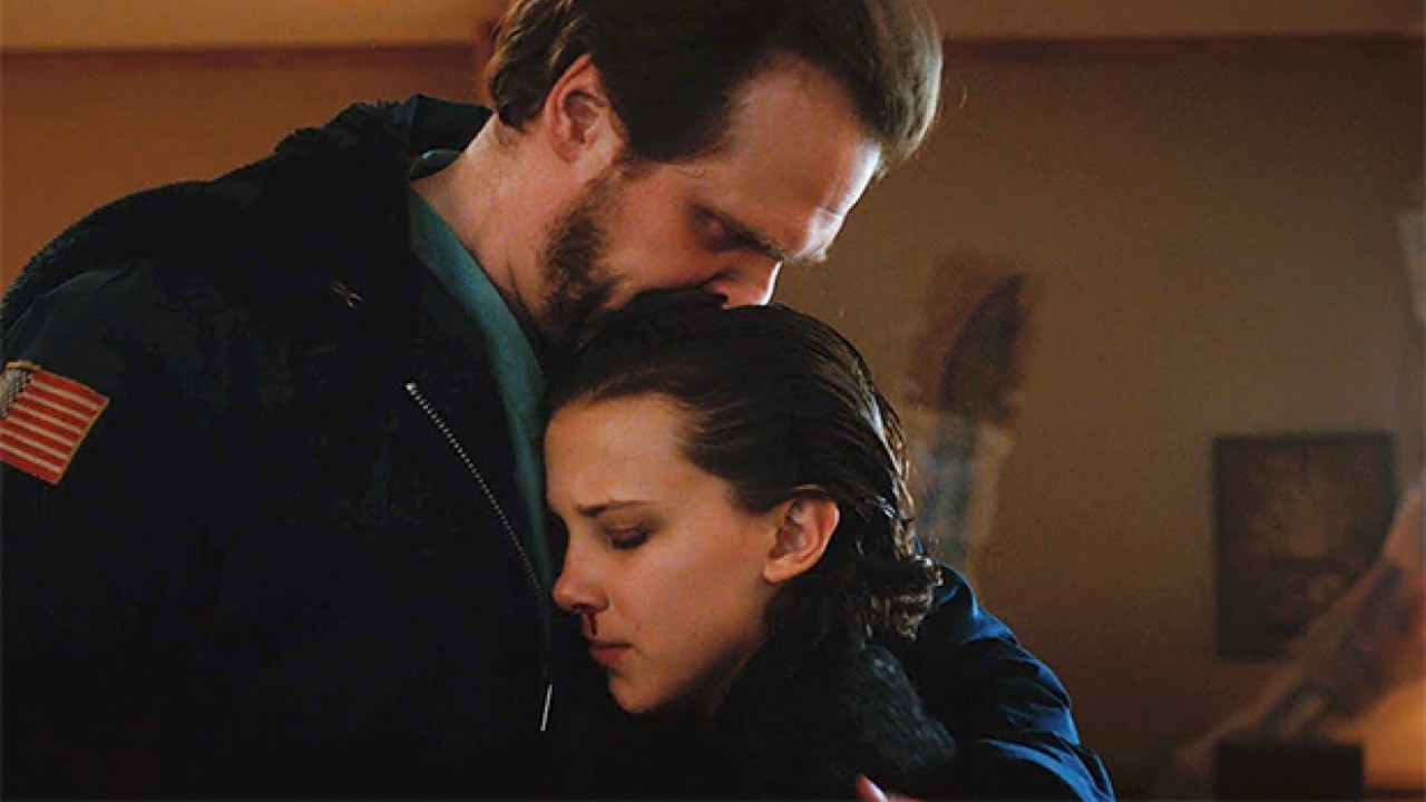Stranger Things, David Harbour protettivo verso Millie Bobby Brown: "Mi preoccupo per lei"