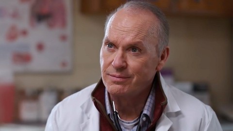 Dopesick: Michael Keaton medico travolto dalla crisi da oppioidi nel trailer ufficiale della miniserie