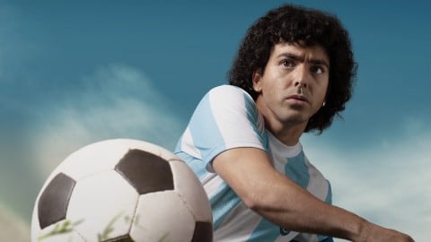Maradona: Sogno Benedetto, il trailer ufficiale italiano della serie in arrivo su Amazon Prime Video